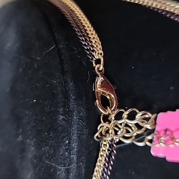 New Vintage! BETSEY JOHNSON Hollywood Glam Leopard Firefly Pill Locket Necklace. - Picture 9 of 11